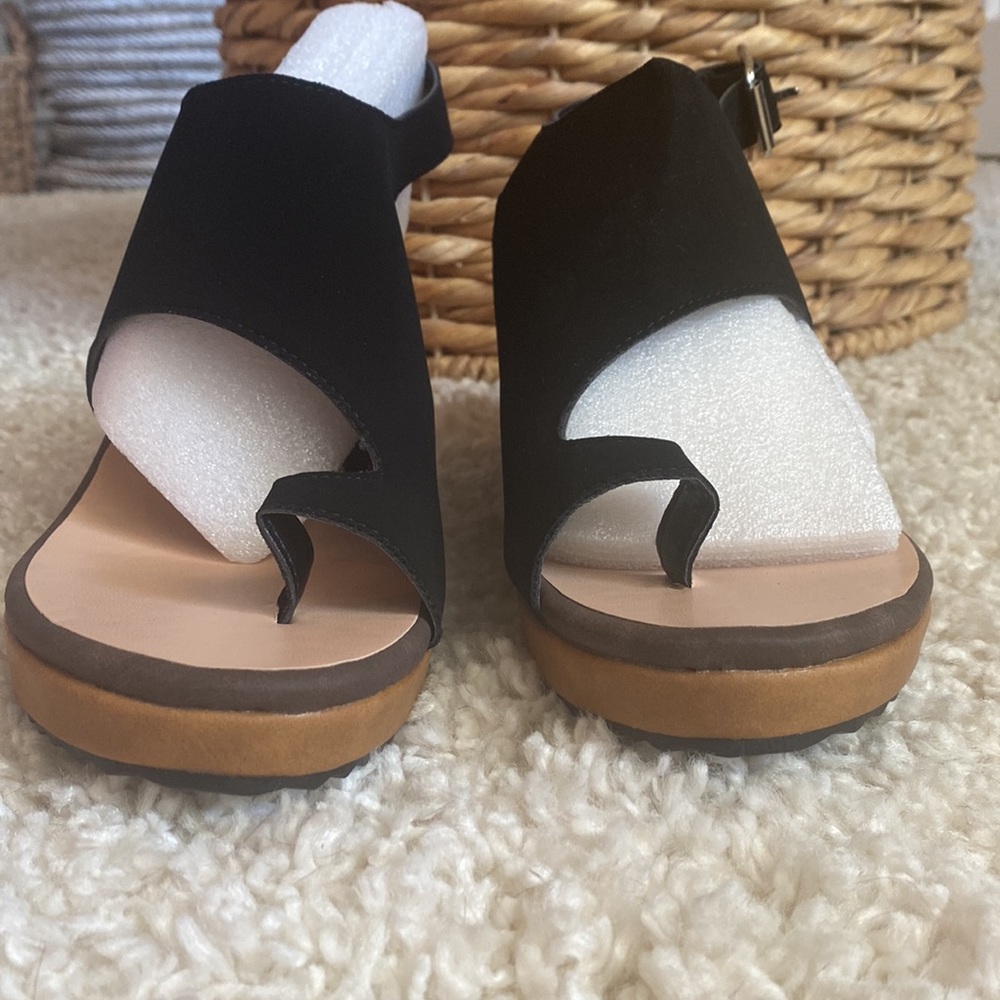 Joli Jolimall Black Faux Leather Platforms - Picture 3 of 10